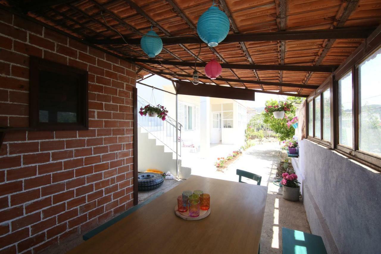 Providenca Apartman Vinišće Kültér fotó